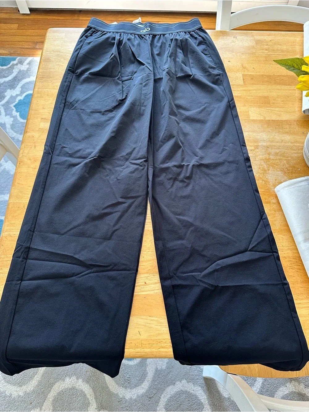 ALO Yoga smooth black